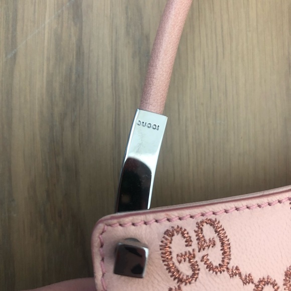 Vintage Gucci pink leather monogram shoulder bag - Picture 3 of 9